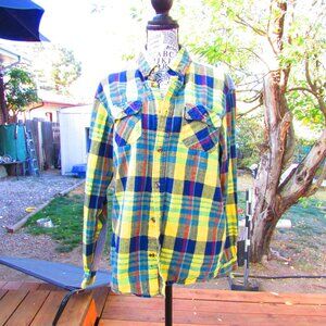 Women's Plaid Button Down Shirt
